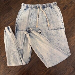 Electric & rose jogger pants